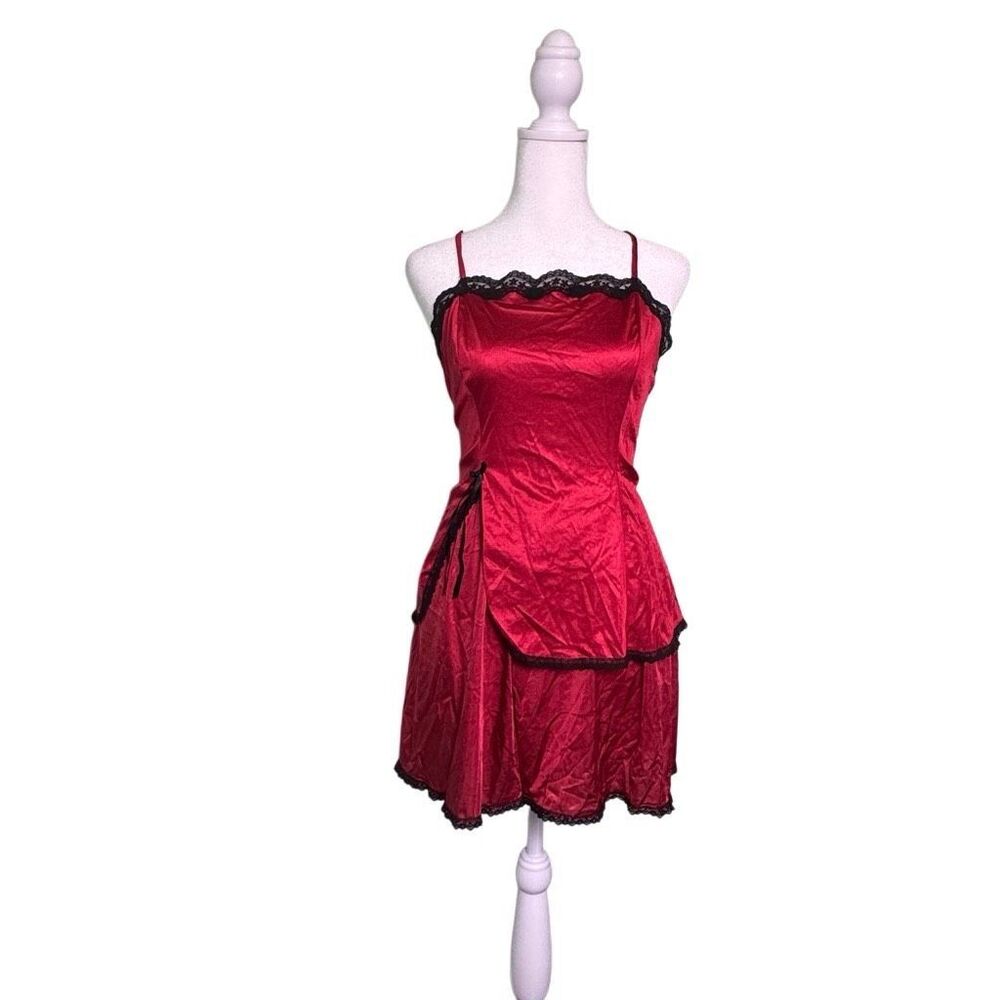 Vintage Petra Fashions Women’s‎ Pajama Set Two Piece Red and Black Lace Womens L
